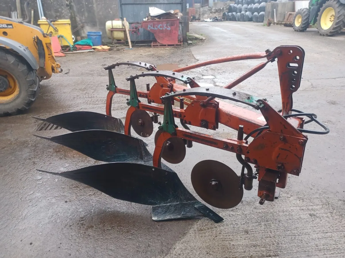 KV 3F 12"/14" PLOUGH, HYD SHAFT - Image 1