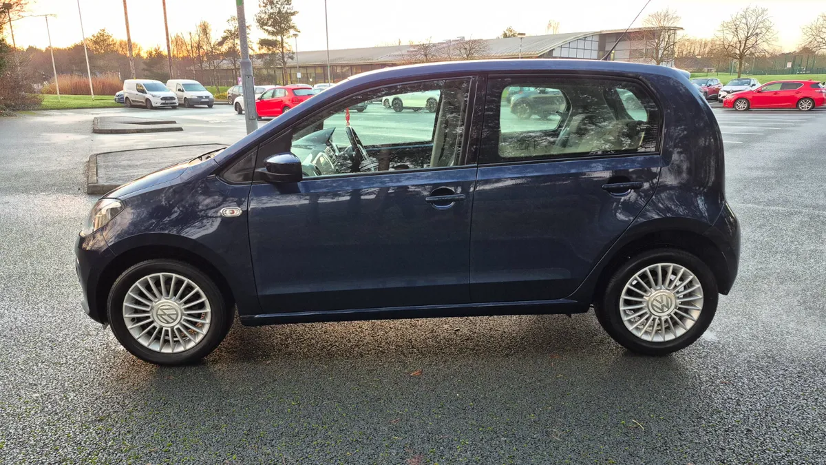 2013 Volkswagen up 1.0 Automatic - Image 3