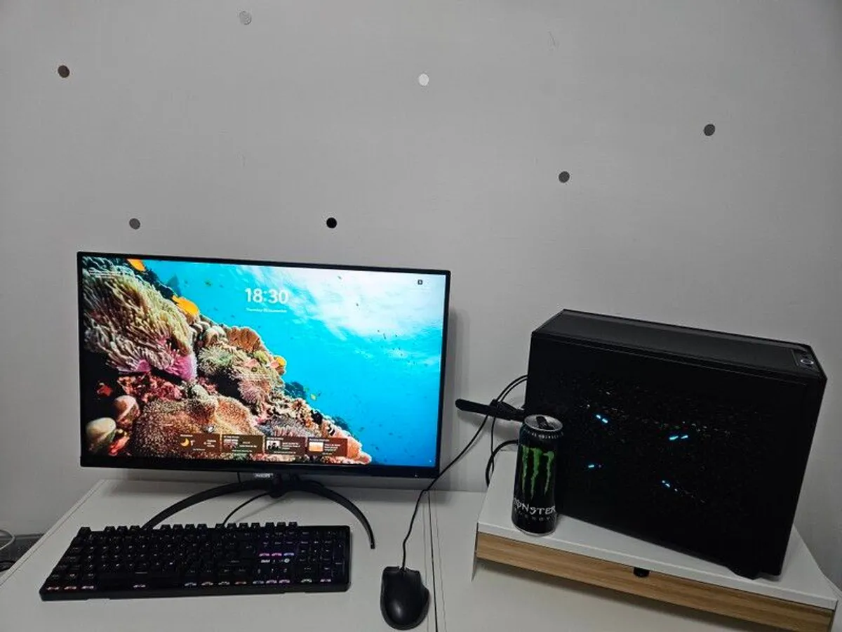 Gaming pc, miniITX Full SETUP - AMD Ryzen 7800X3D, 32GB ddr5, Nvidia RTX 4070 12GB, 2tb nvme ssd, 4k Monitor - Image 1