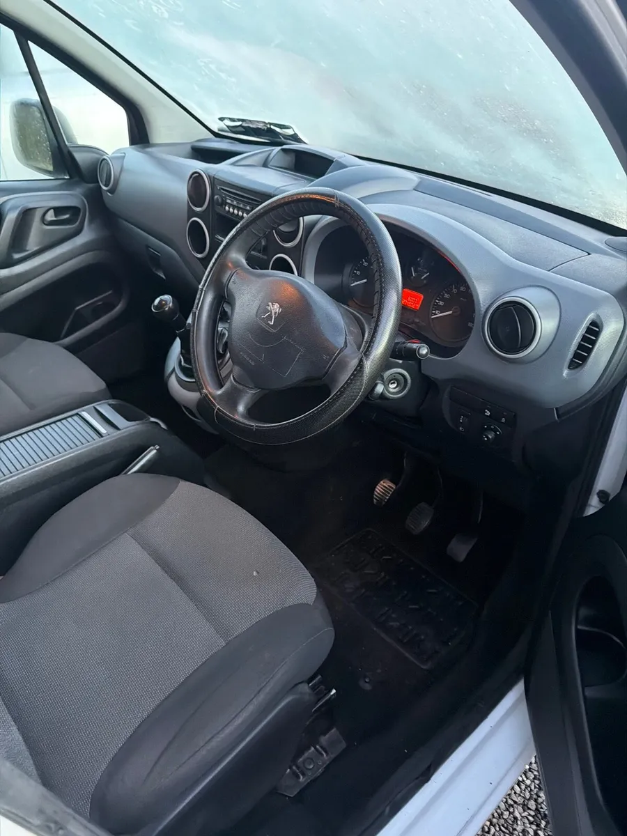 2016 Peugeot Partner - Image 1