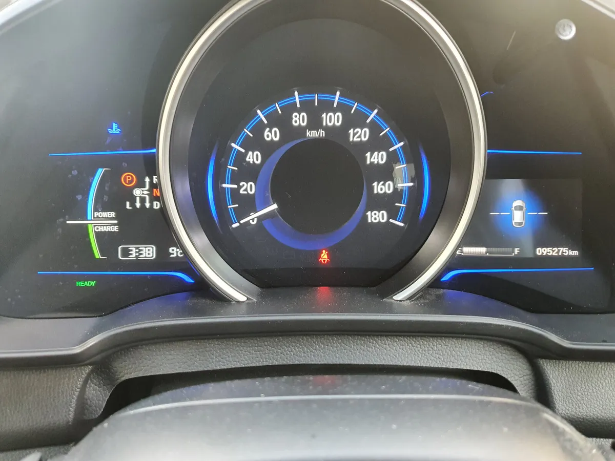 Honda Fit Hybrid  2015 NCT/TAX Half Leather Seats - Image 2