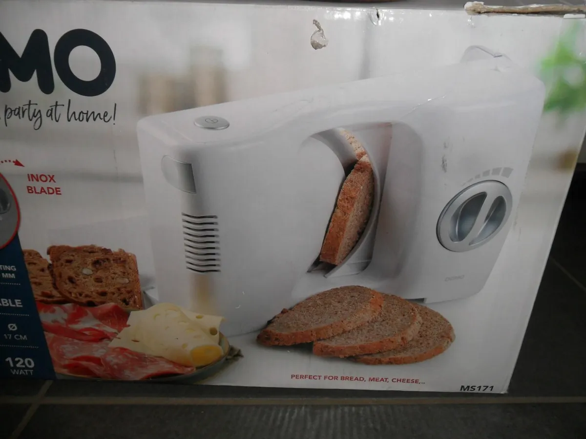domo bread slicing machine - Image 1