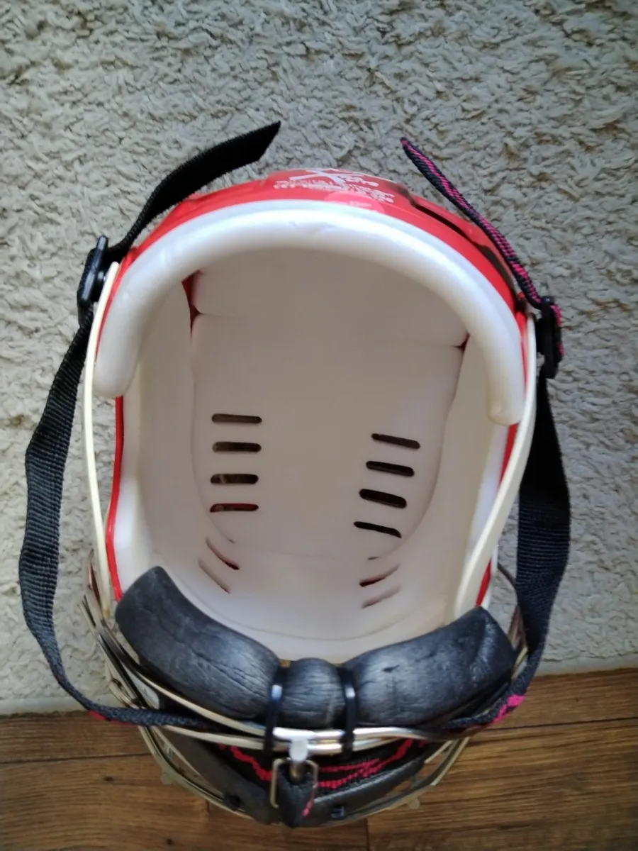 Hurling Helmet - Image 4