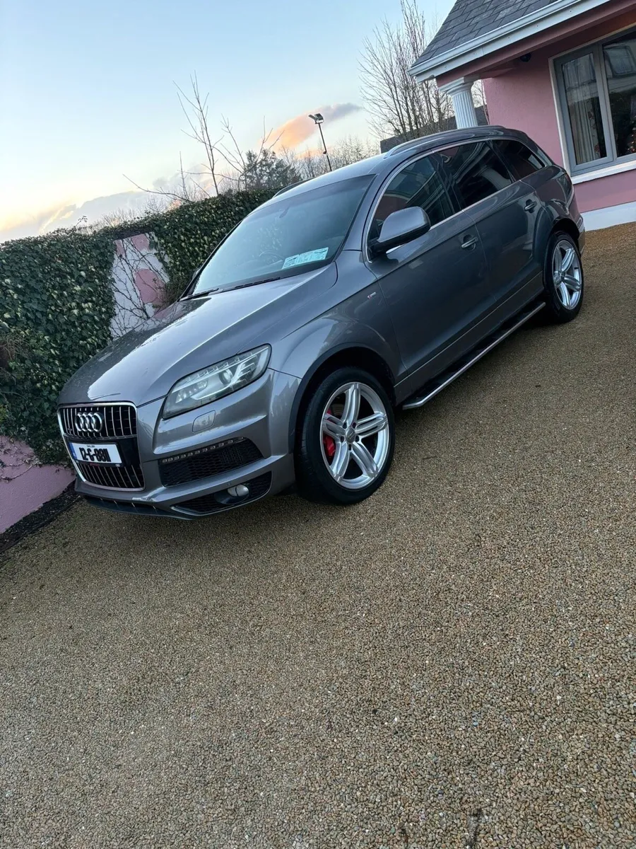 Audi Q7 sline crew cab 5 seater - Image 2