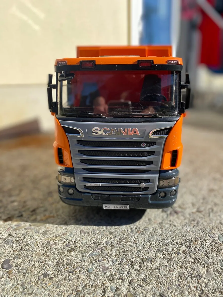 Bruder MAN TGS Garbage Truck 1:16 Scale - Image 1
