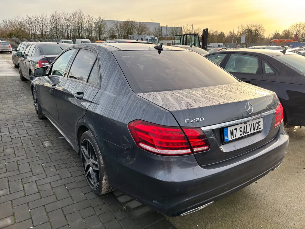 16 E220d Auto 270km Starting - Image 4