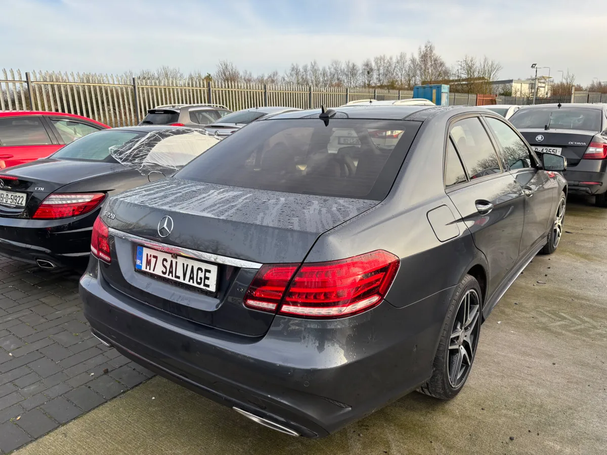 16 E220d Auto 270km Starting - Image 3