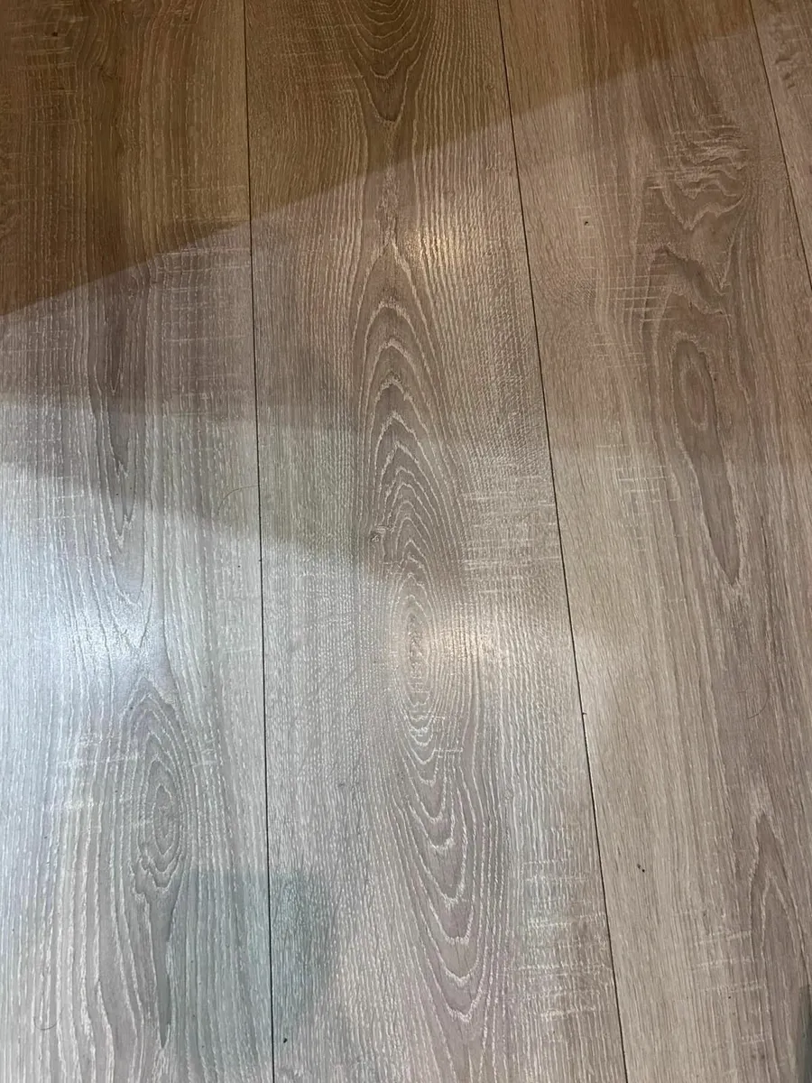 LAMINATE FLOORING - Image 3