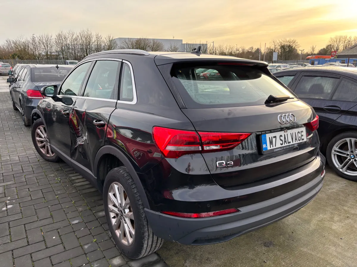 22 Q3 TFSI Hybrid Auto 17km  Starting - Image 4