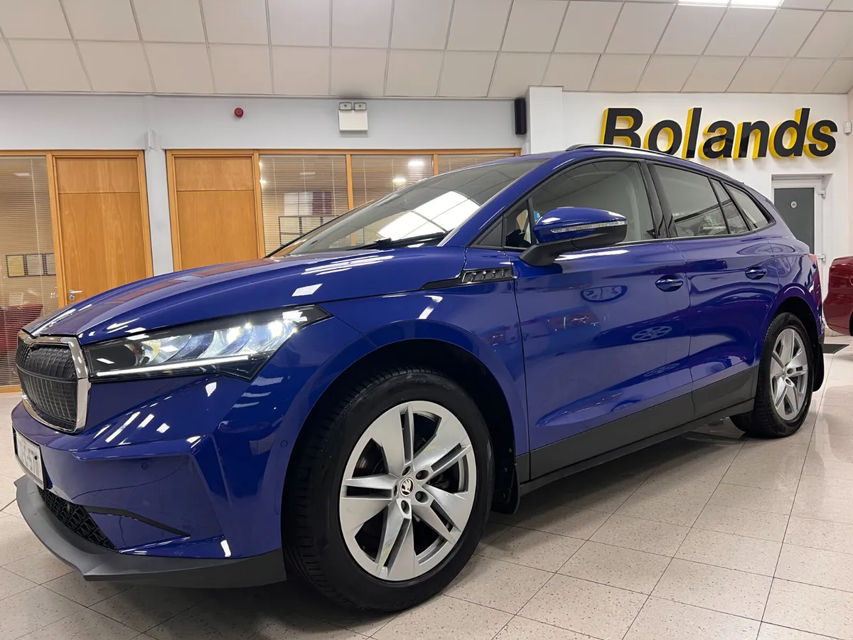 2022 One Owner Low Kms Enyaq 60 In New Condition F - Image 1