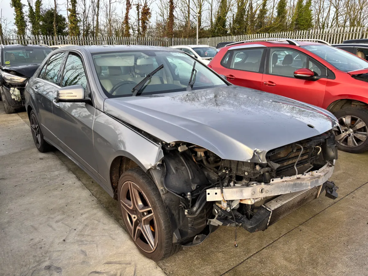 13 E200d 2.1 Diesel Auto 260km Starting - Image 2