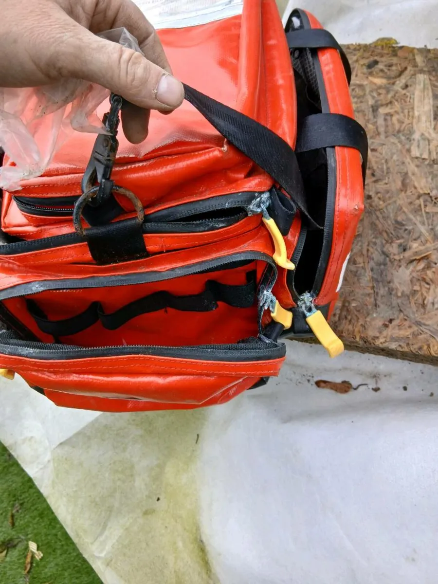 Emergency service bag - Image 3