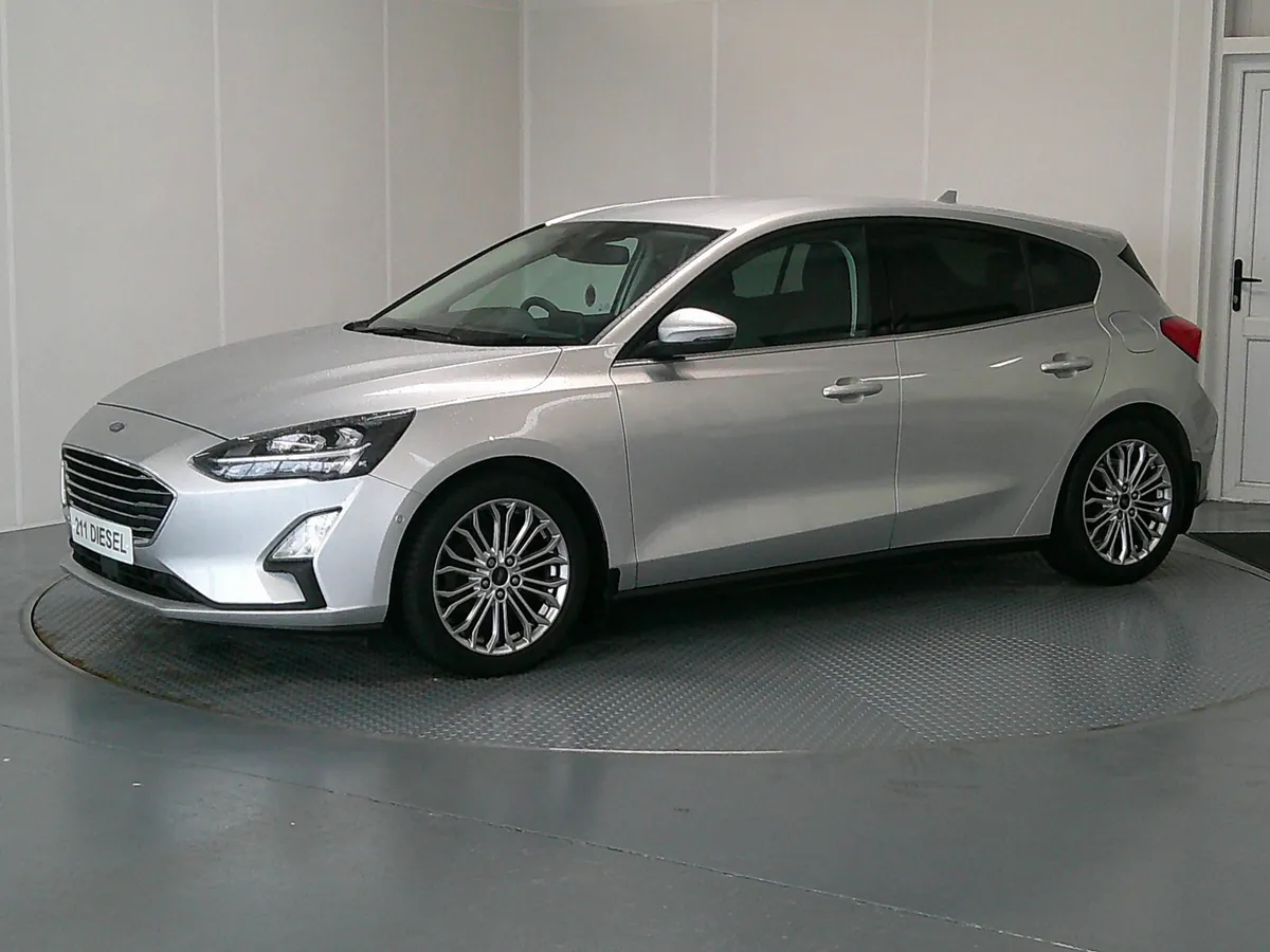 Ford Focus 2021 - Image 3