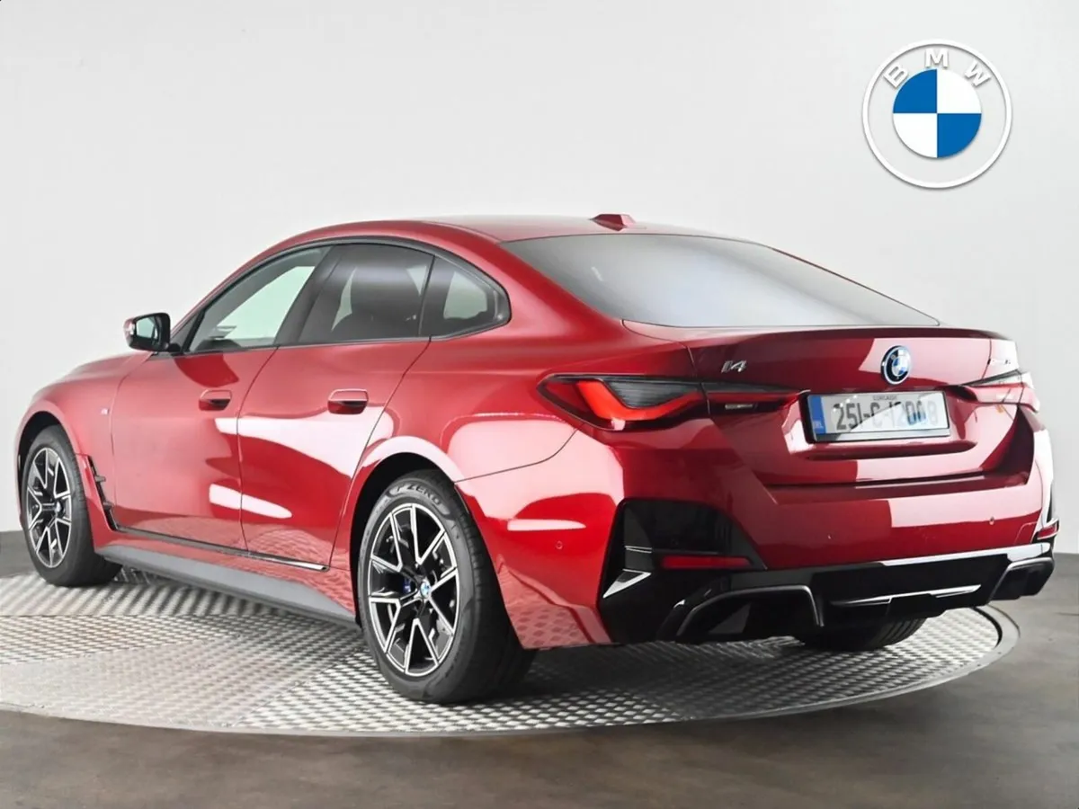 BMW i4 eDrive35 M Sport - Image 3
