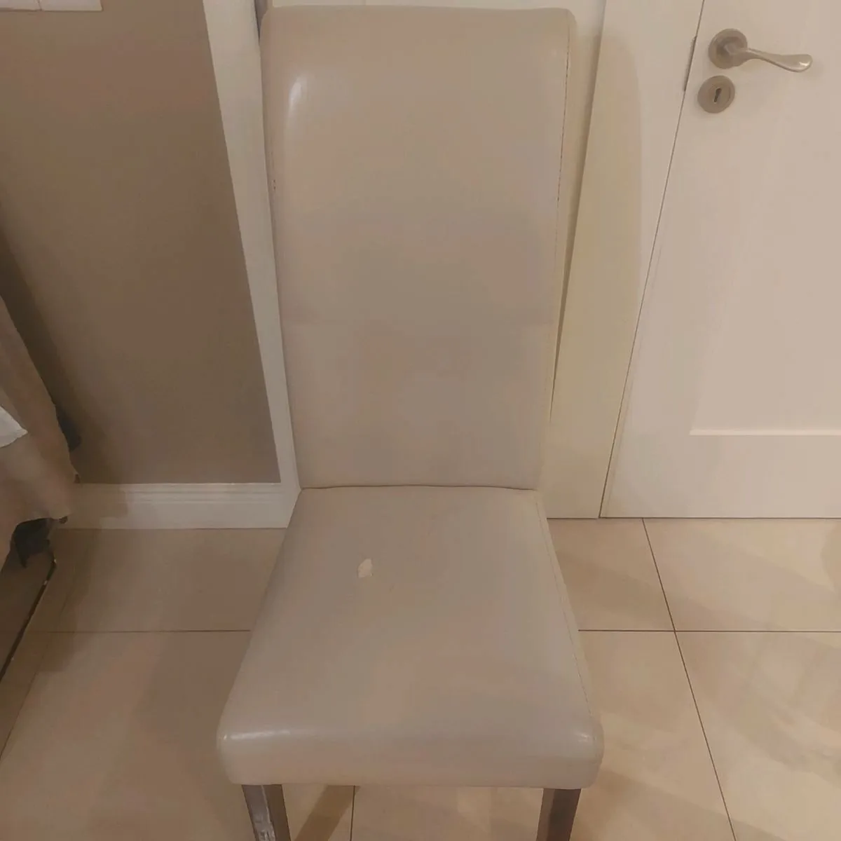 Dining room chairs - Image 4