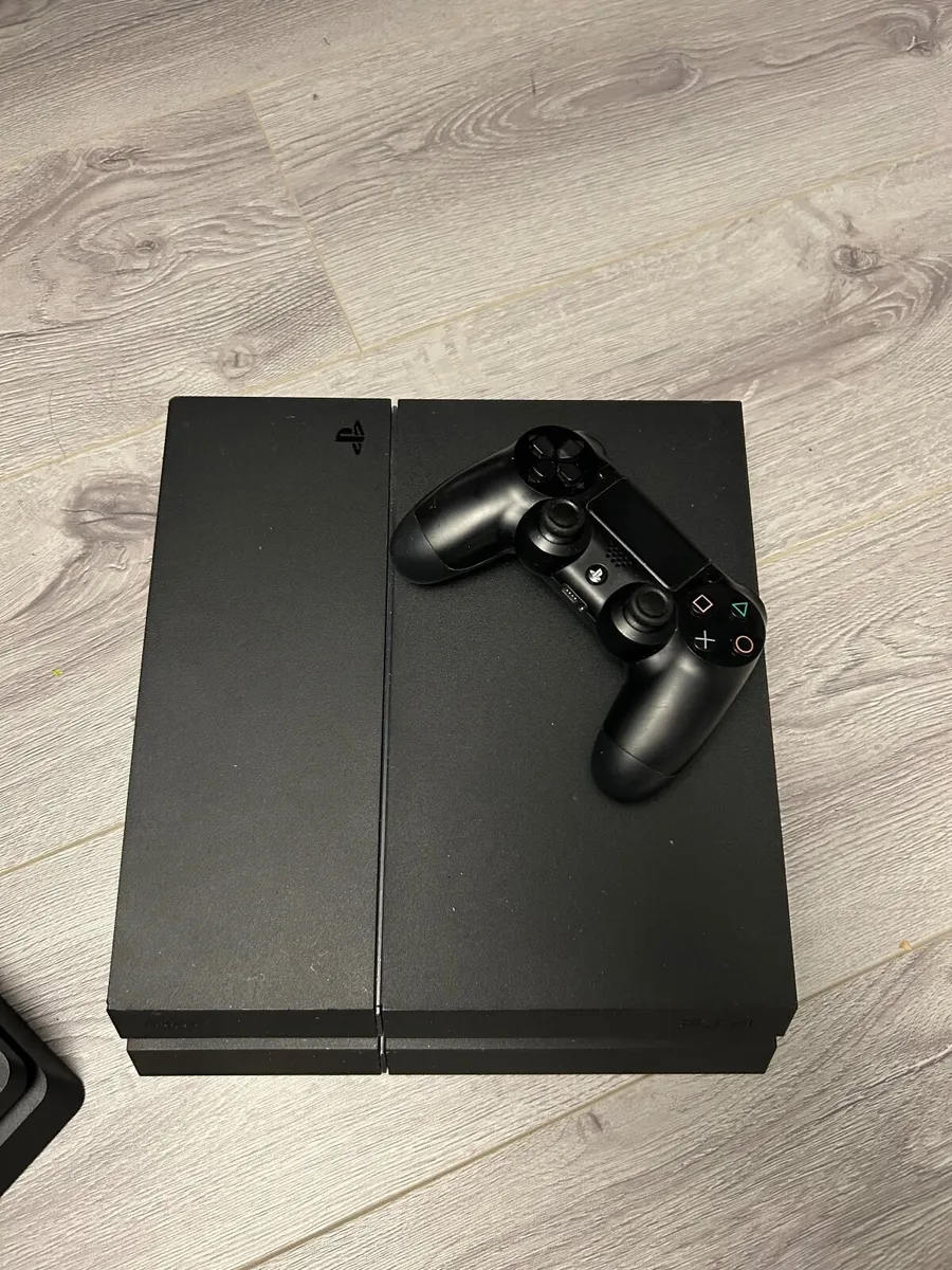 PlayStation 4 Slim/Fat PERFECT CONDITION!!! - Image 4