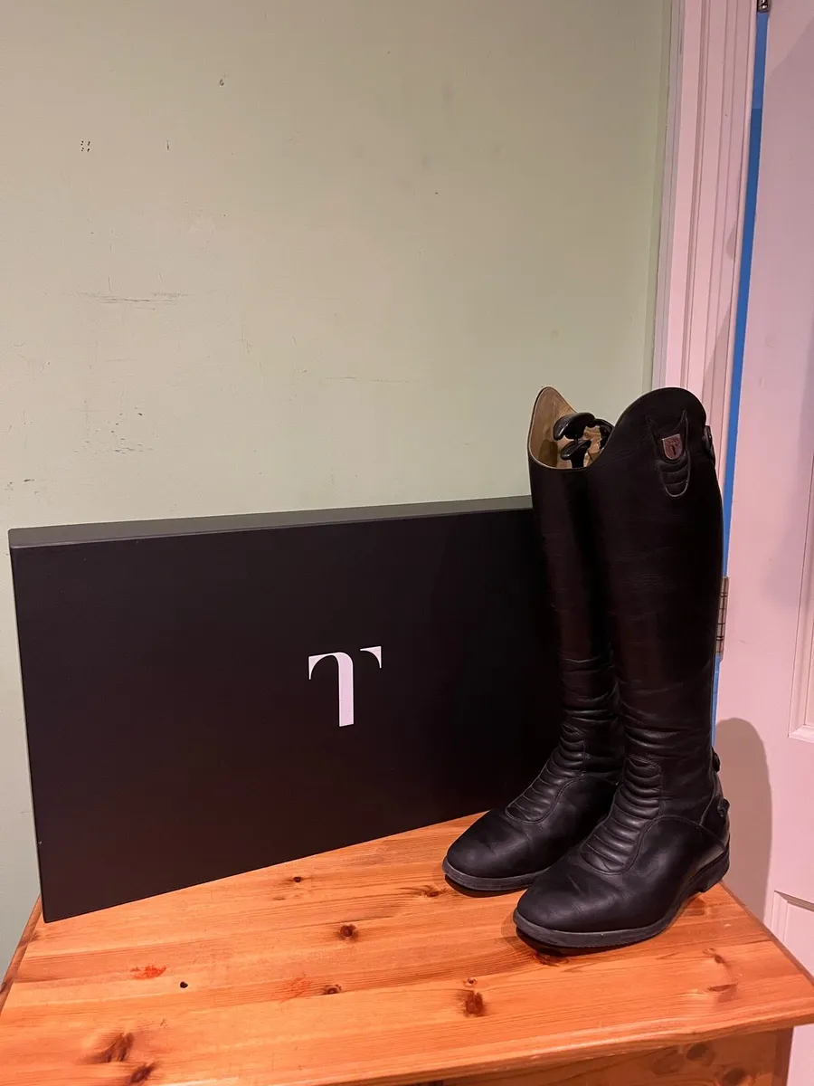 TUCCI boots - Image 1