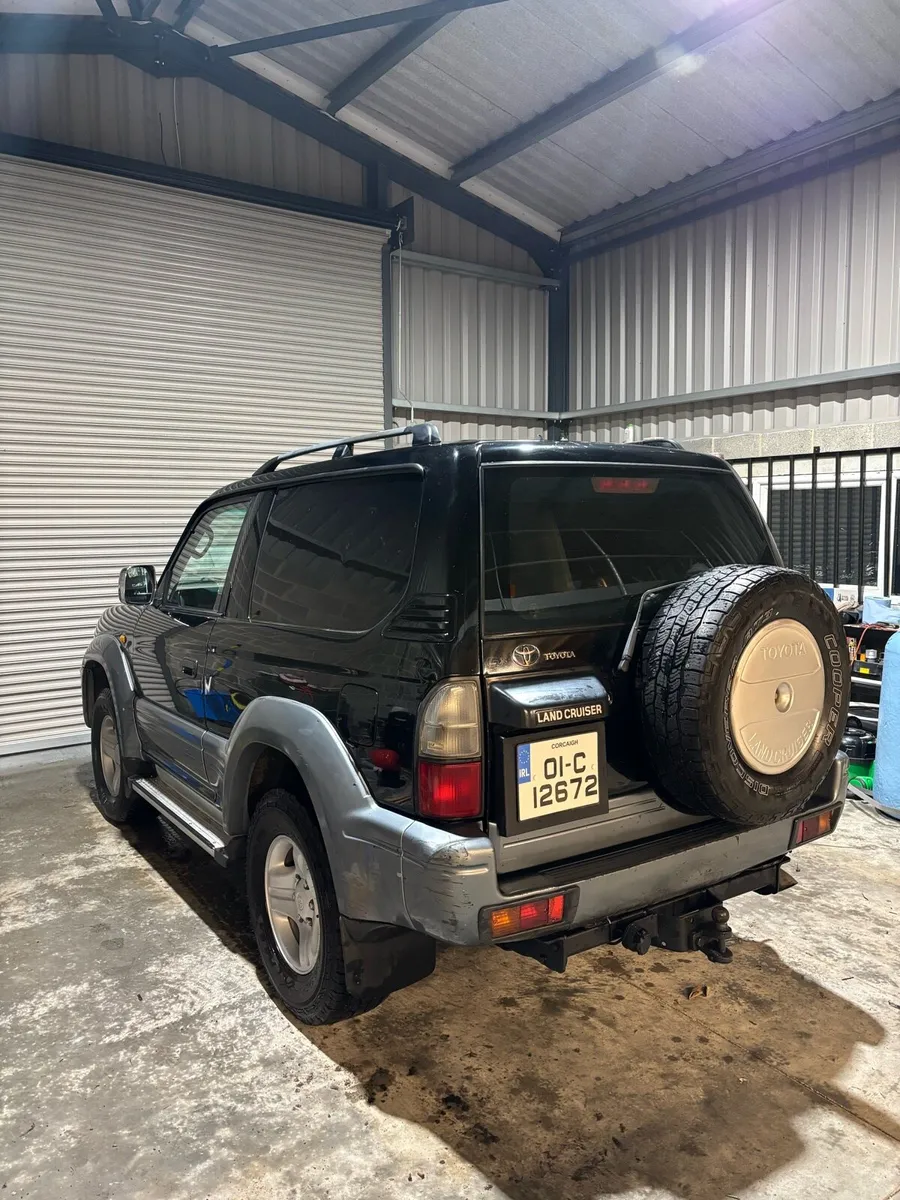 Toyota Land Cruiser - Image 4