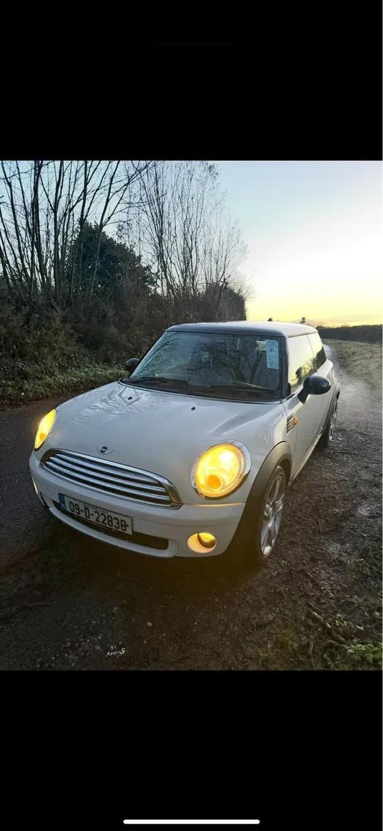 Mini Cooper Hatch - Image 3