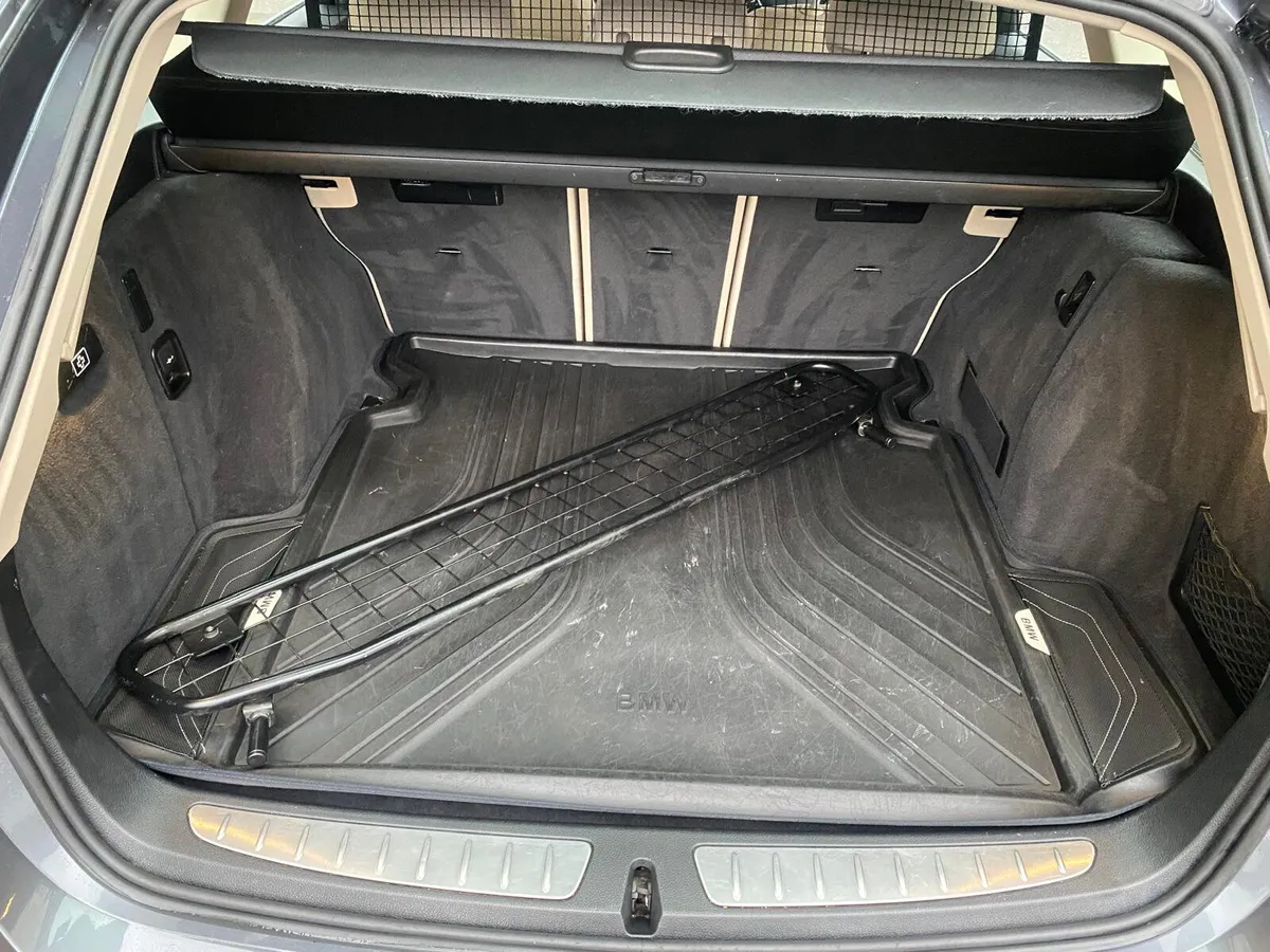 BMW 3-Series 2015 - Image 2