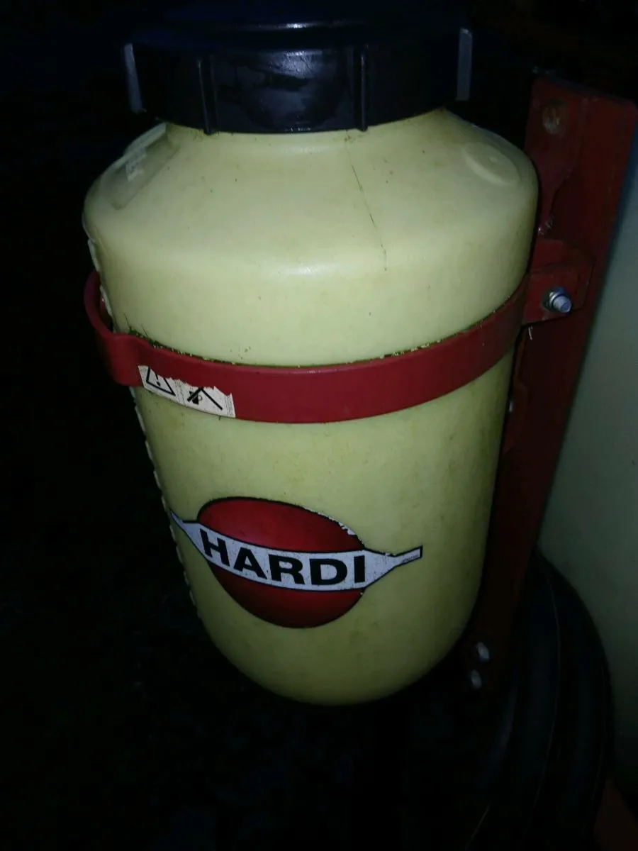 Hardi sprayer - Image 2
