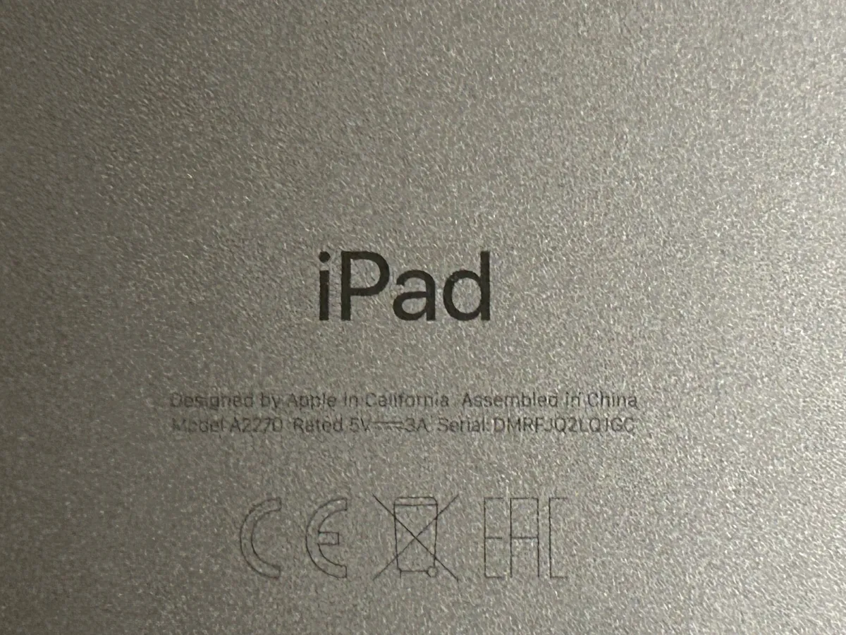 Ipad 8th - Image 4