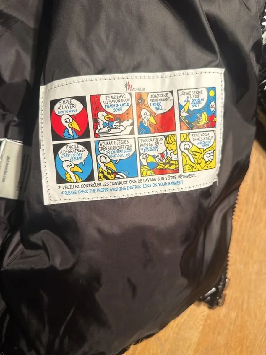 Moncler Mens Puffer - Image 2