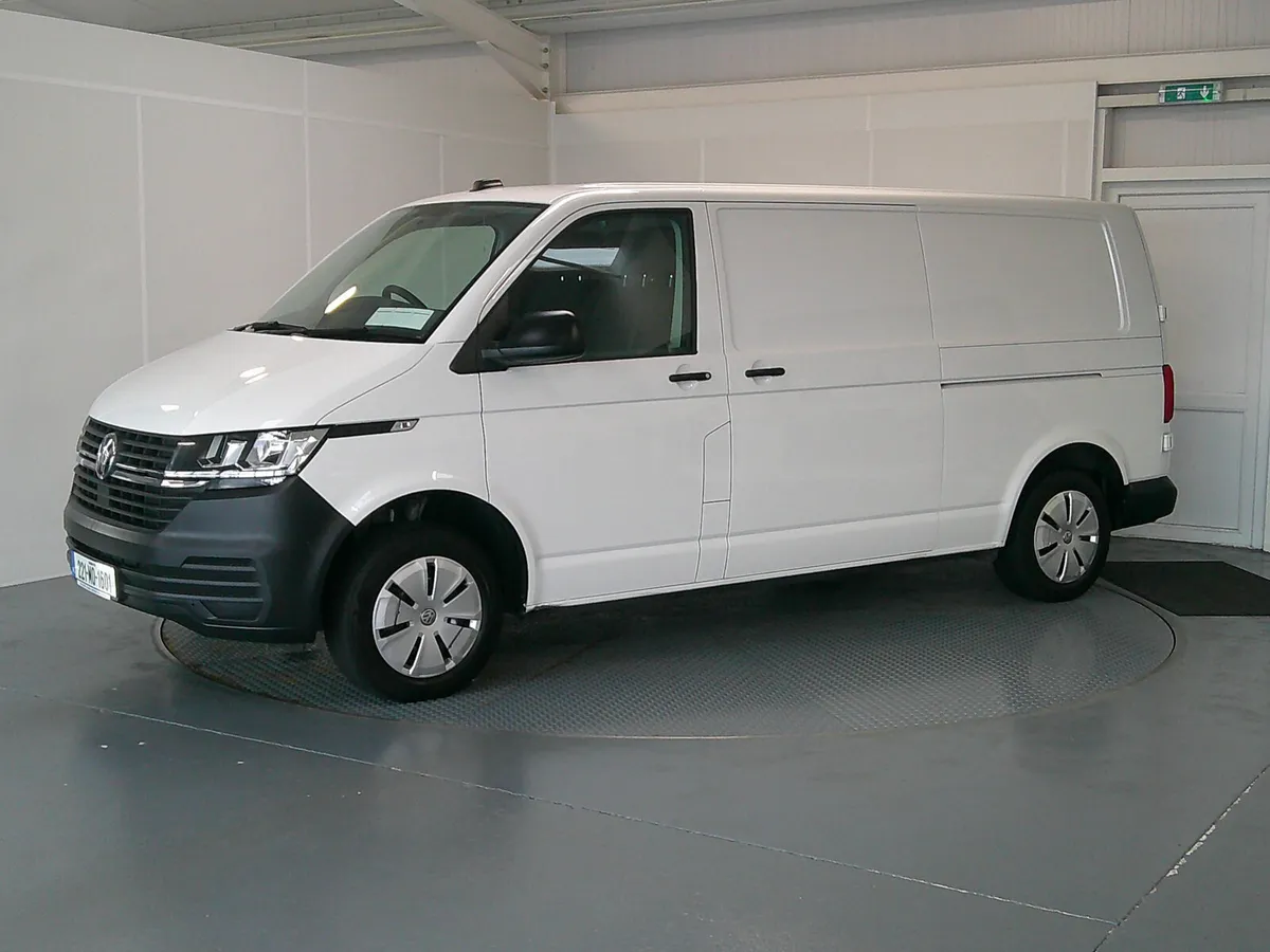Volkswagen Transporter 2022 - Image 3