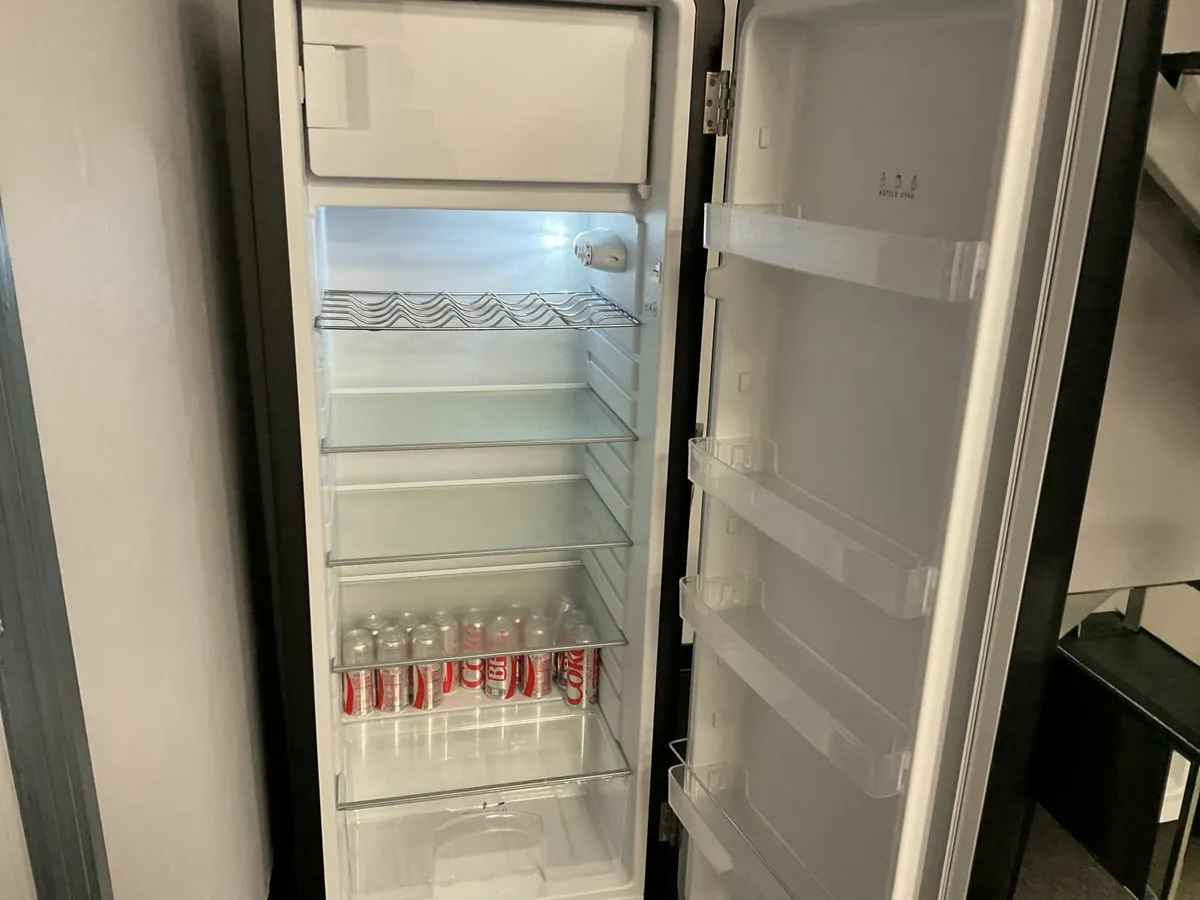 Online Auction Of A Refrigerator & More! - Image 3