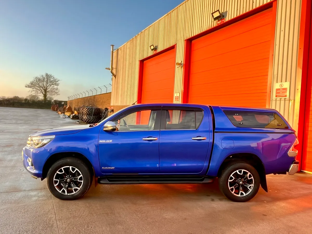 2018 Toyota Hilux 2.4 Invincible - Image 3