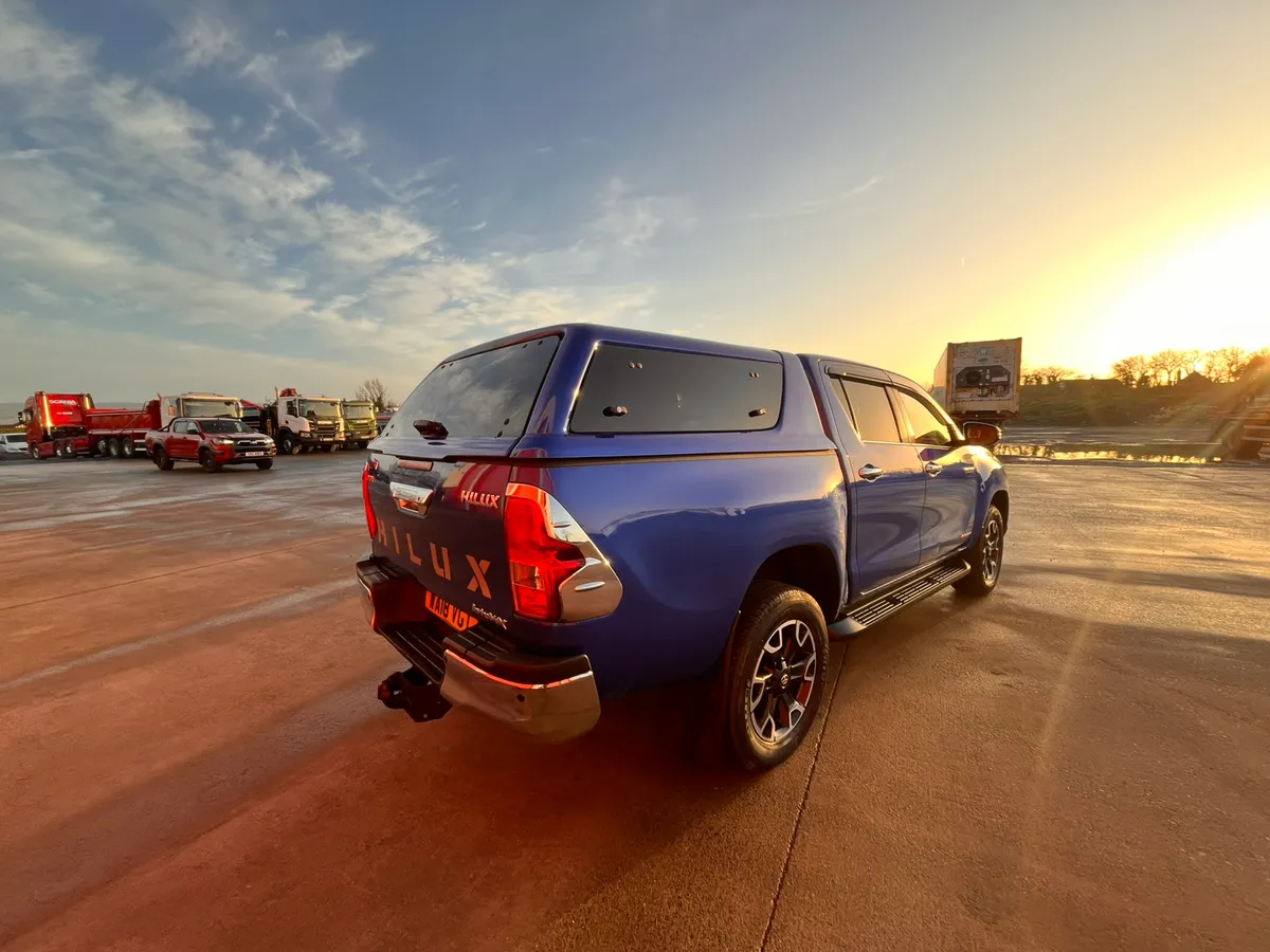 2018 Toyota Hilux 2.4 Invincible - Image 4