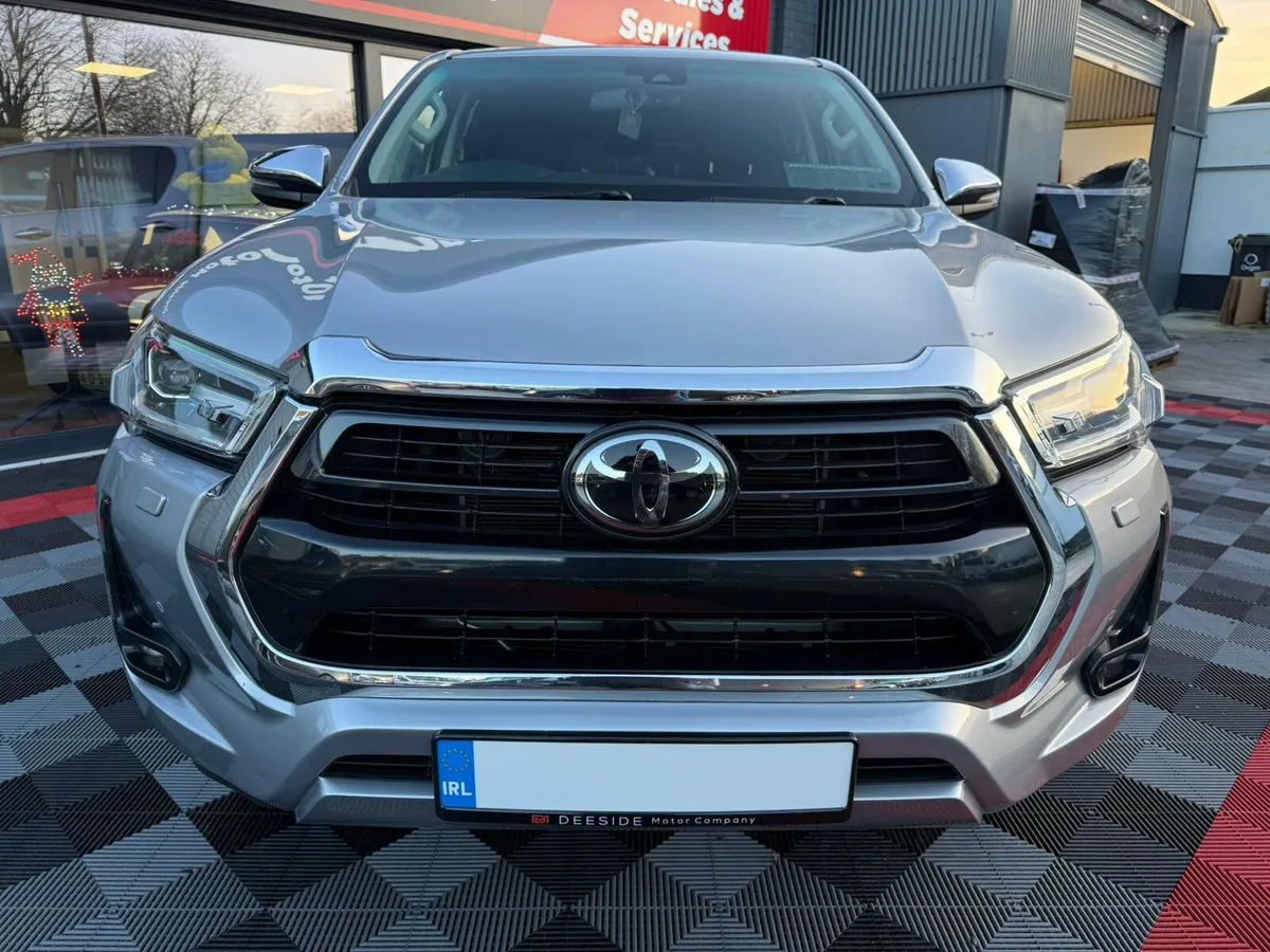 Toyota Hilux INVINCIBLE 2022, DOE , SERVICE, - Image 3