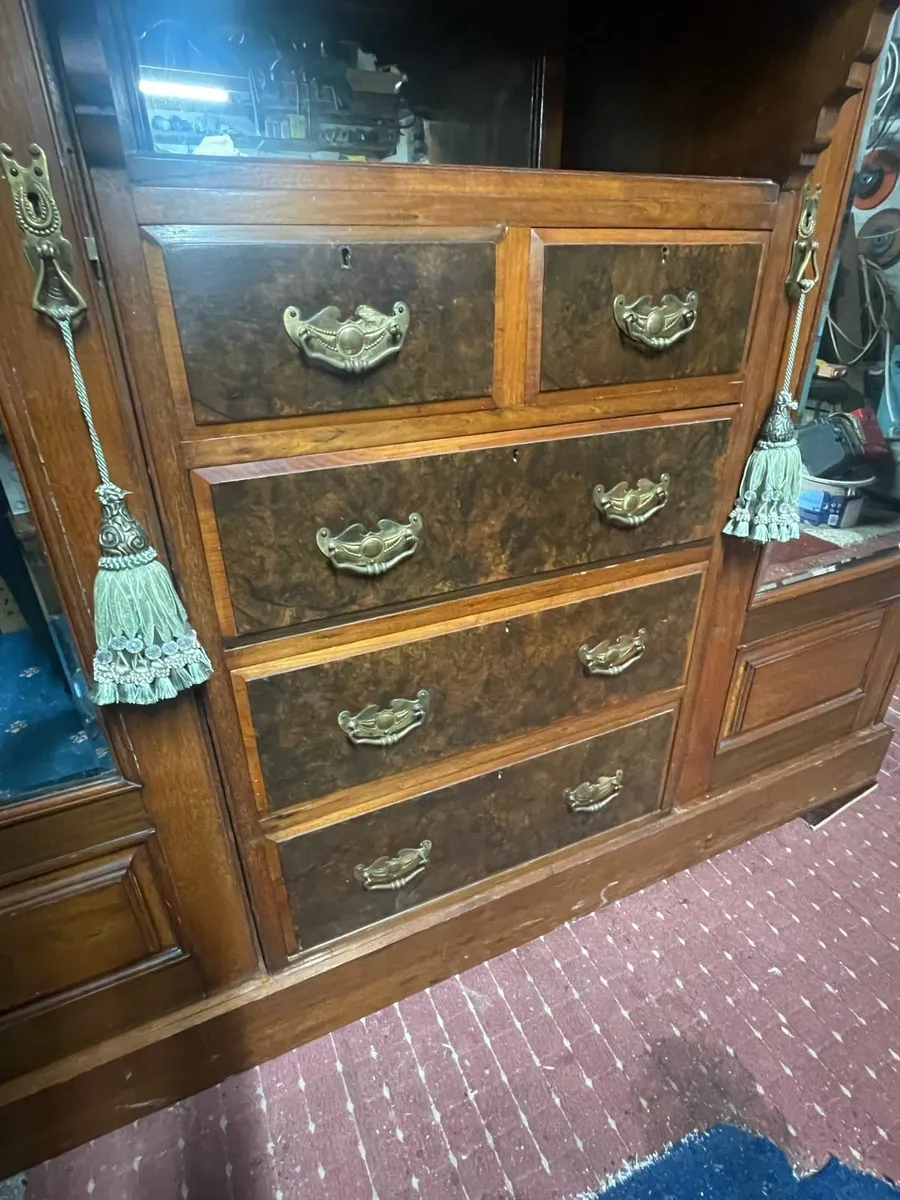 Late Victorian Walnut Triple Wardrobe - Image 3