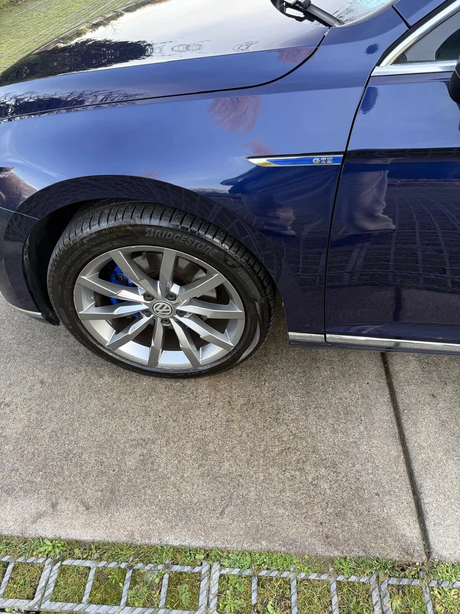 Volkswagen Passat 1.4 GTE HYBRID - Image 3