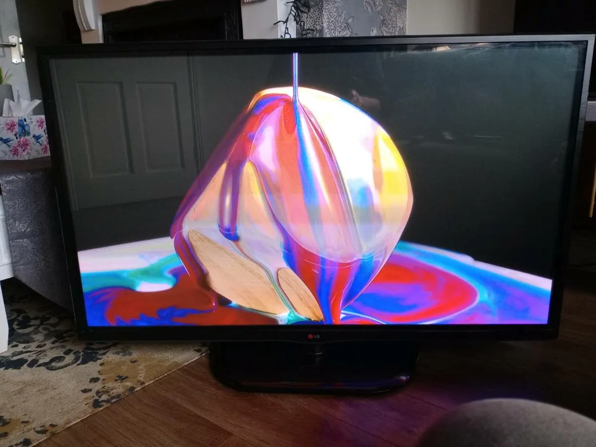 LG 50 Full HD plasma TV NOT SMART 50PN650T - Image 1
