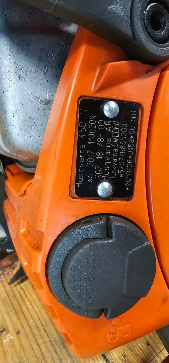 Husquvarna chainsaw - Image 2