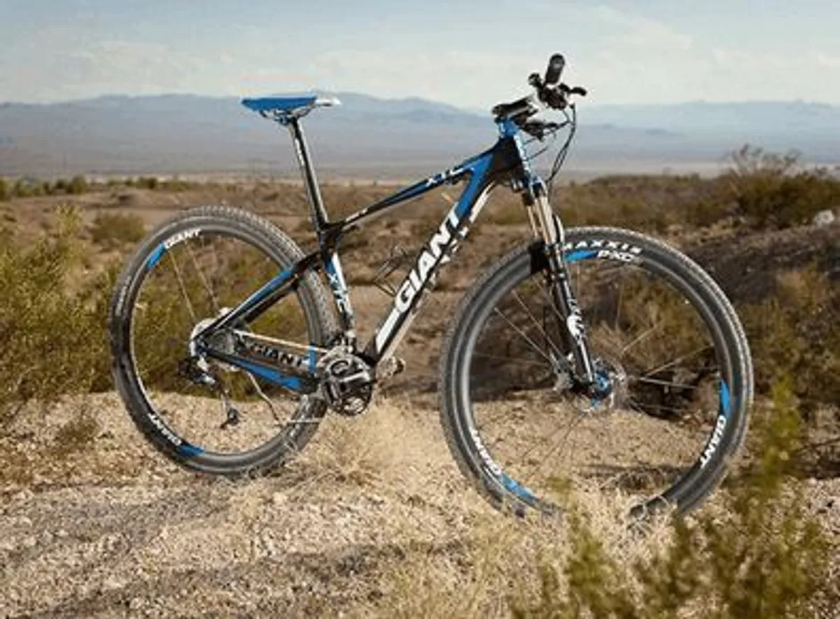 Christmas discount - like new CARBON Giant XTC Zero C - Hardtail Performance Mountain Bike - Image 1
