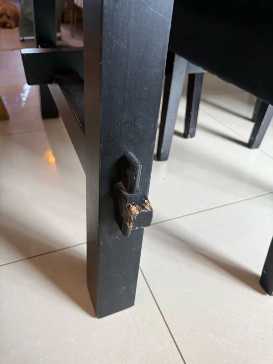 Kitchen table with 4 dining chairs and 2 benches - Image 4