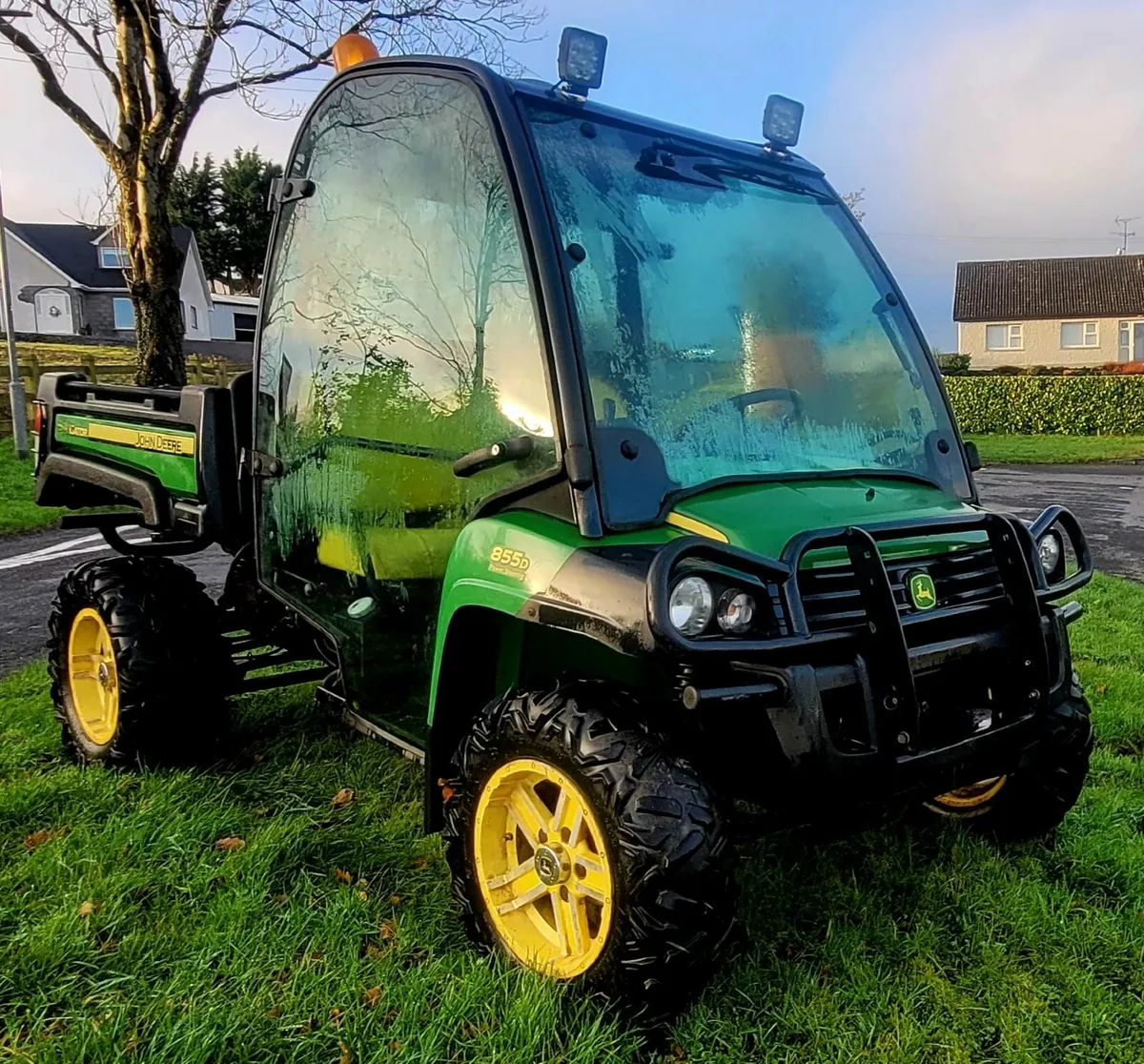2018 John Deere 855D Gator Full Cab - Image 1