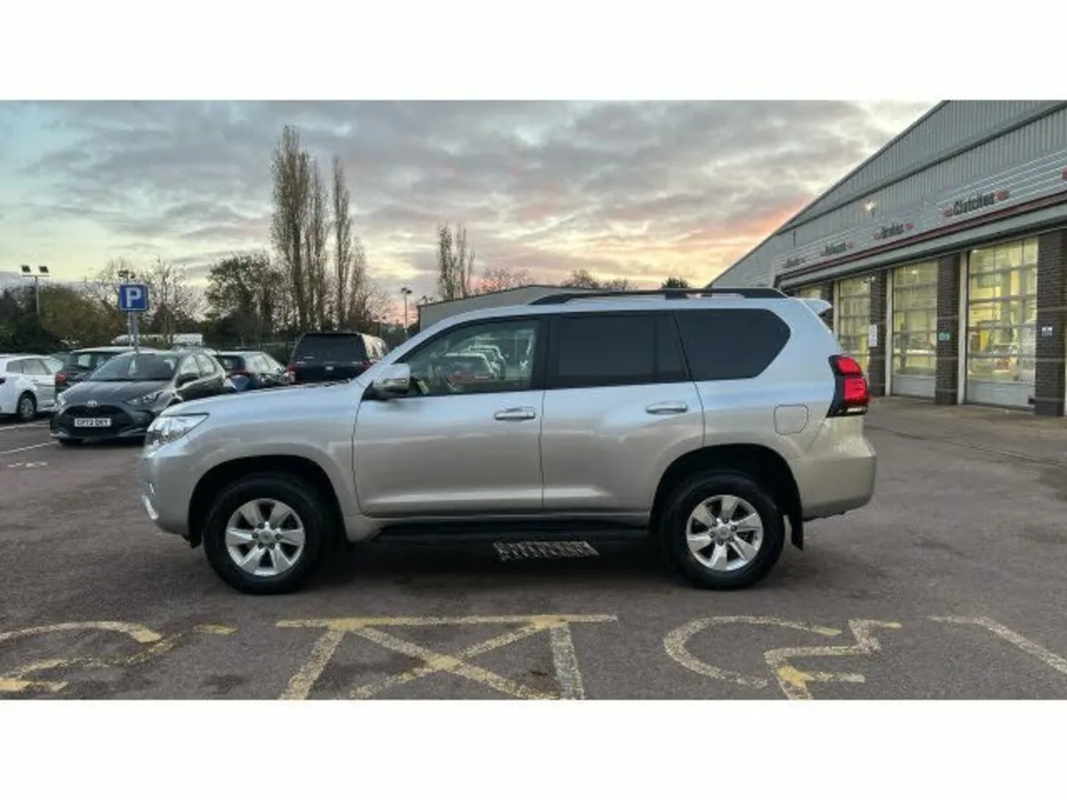 2018 Toyota Landcruiser 2.8 Active D-4D LWB - Image 2