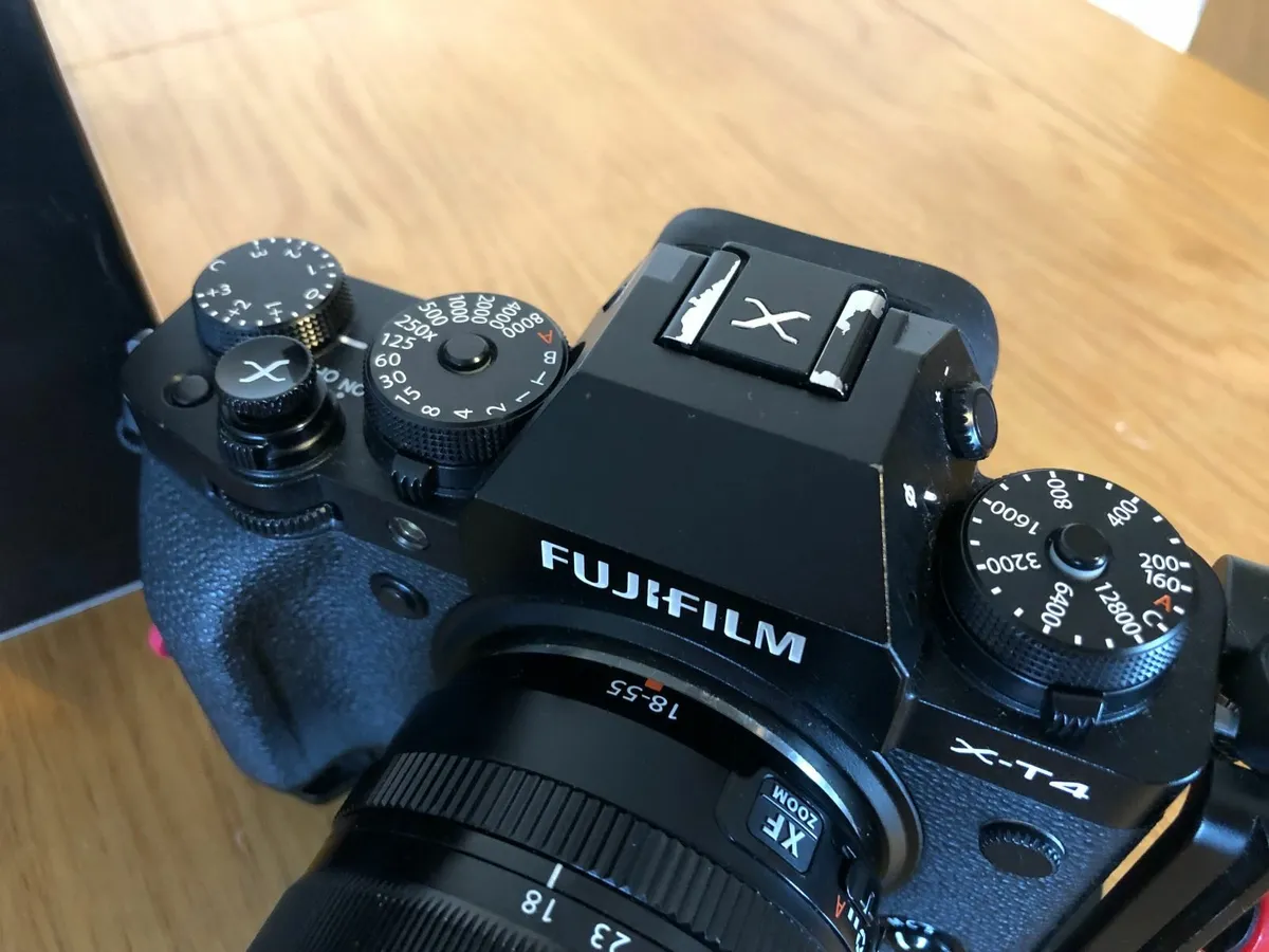 Fujifilm XT4 Camera, lenses, bag, flash, Batteries - Image 4