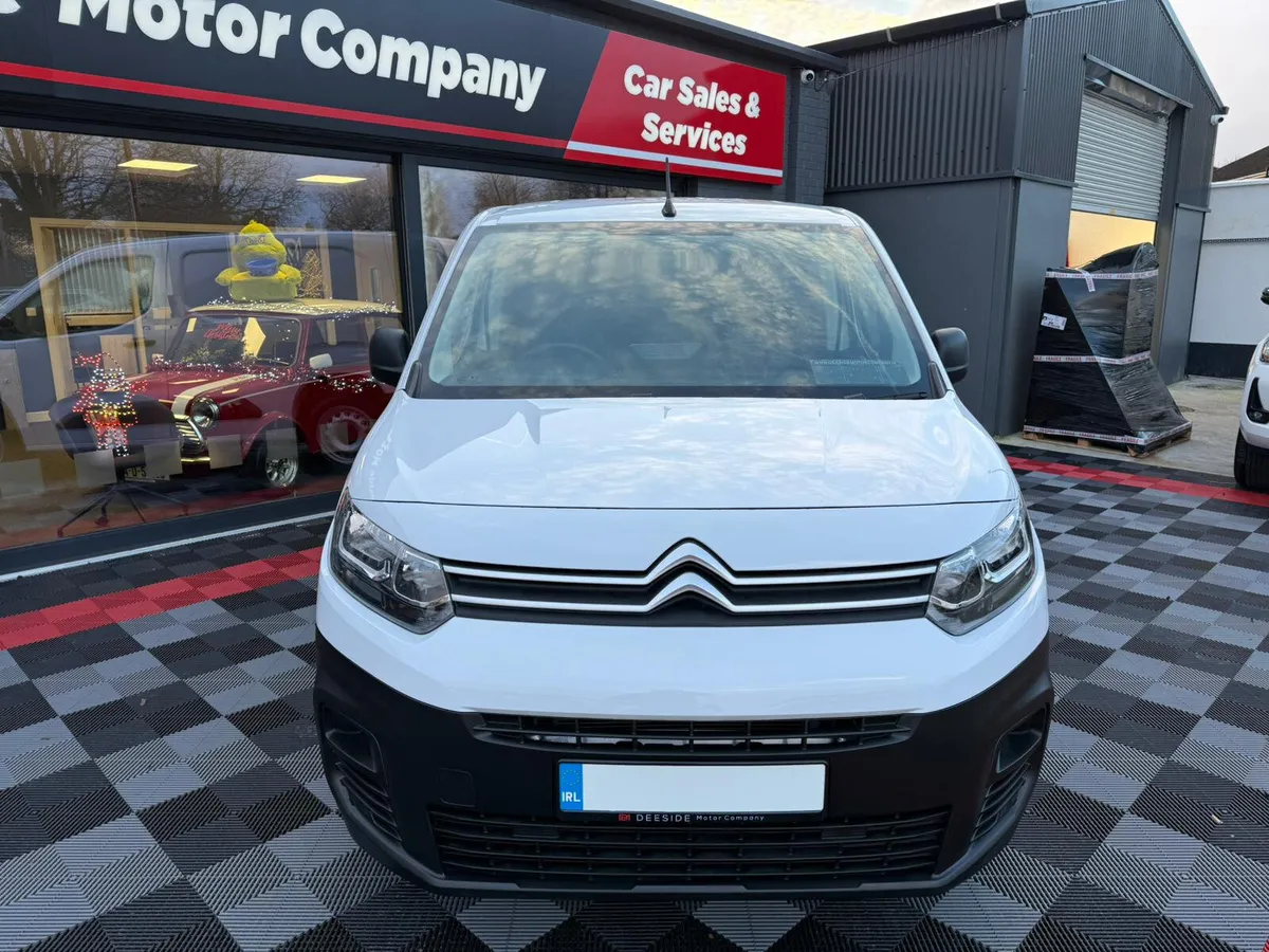 2023 Citroen Berlingo Enterprise , €62 p/w& €5,950 - Image 4