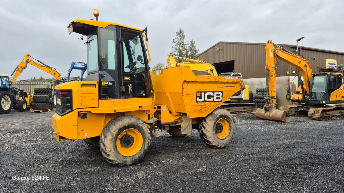 JCB 9t Dumper - Image 4