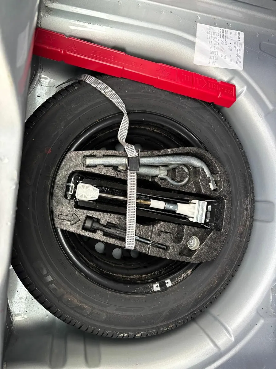 Volkswagen up! 2012 - Image 3