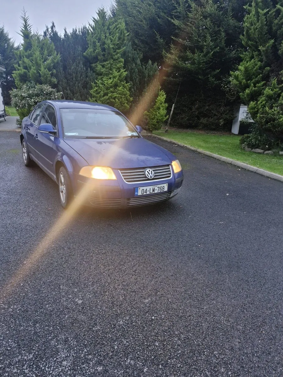 04 Volkswagen Passat - Image 1