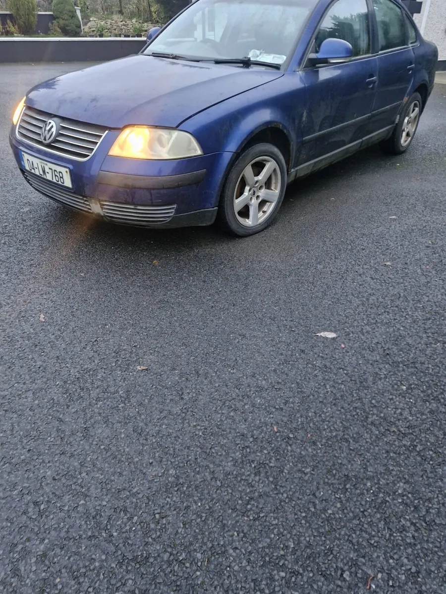 04 Volkswagen Passat - Image 3