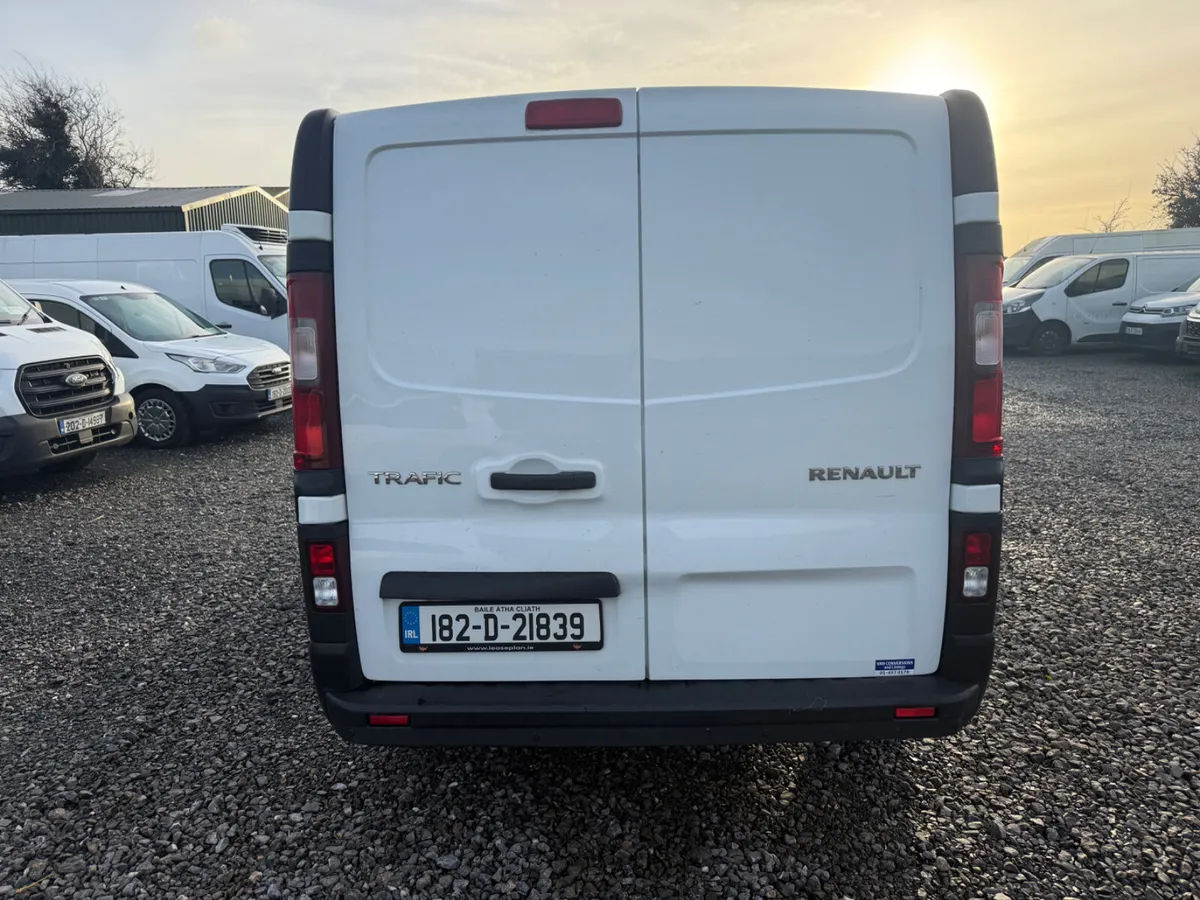 Renault Trafic 2018 Low Mileage - Image 3