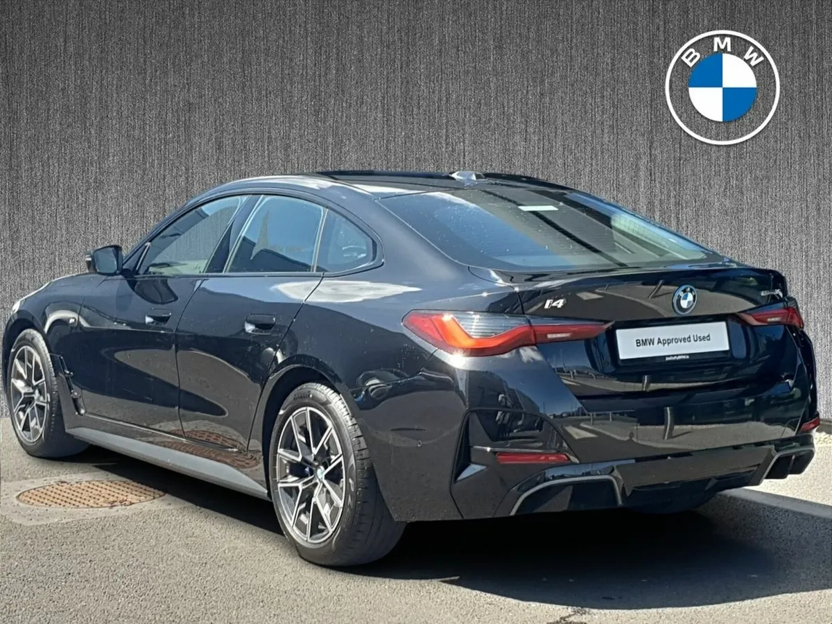 BMW i4 eDrive35 M Sport - Image 3