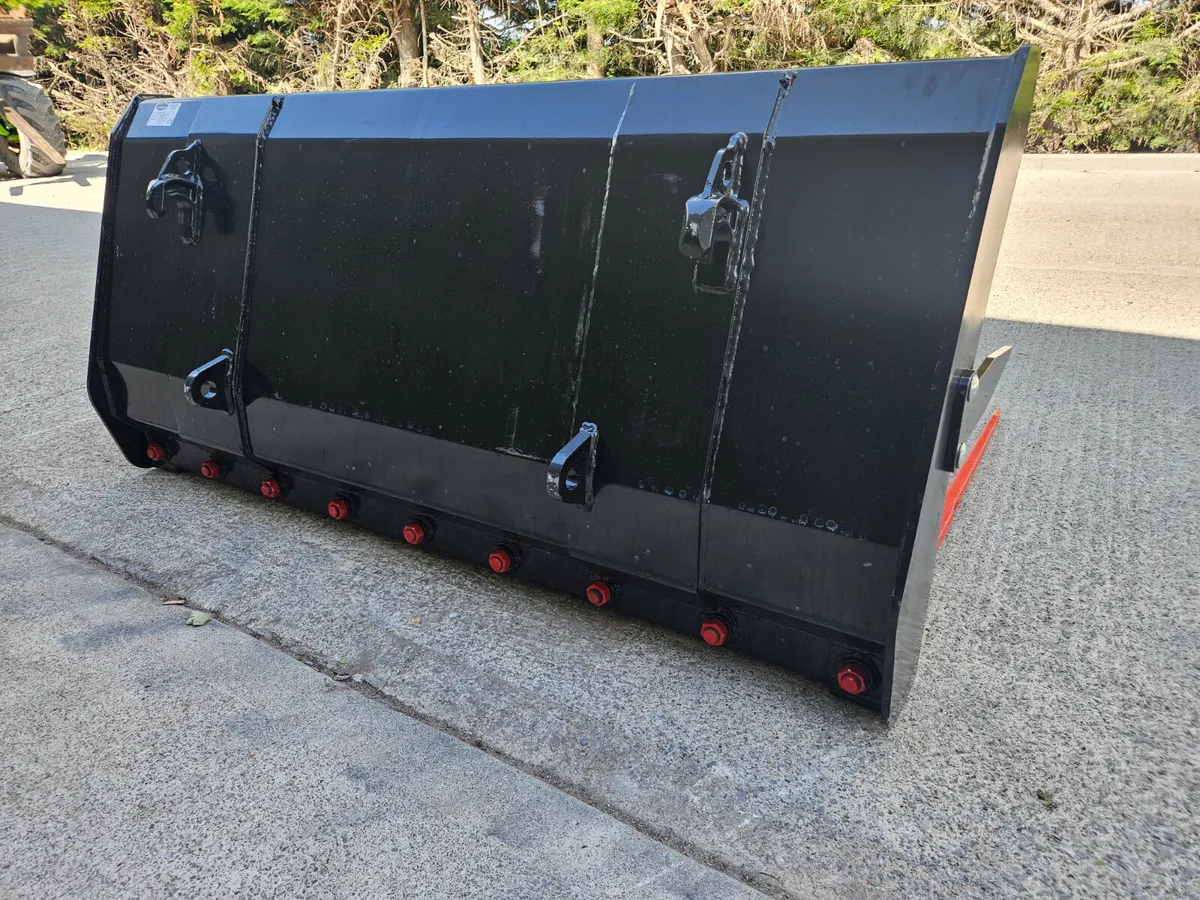 New Rhino 1.6m dung forks in stock - Image 2