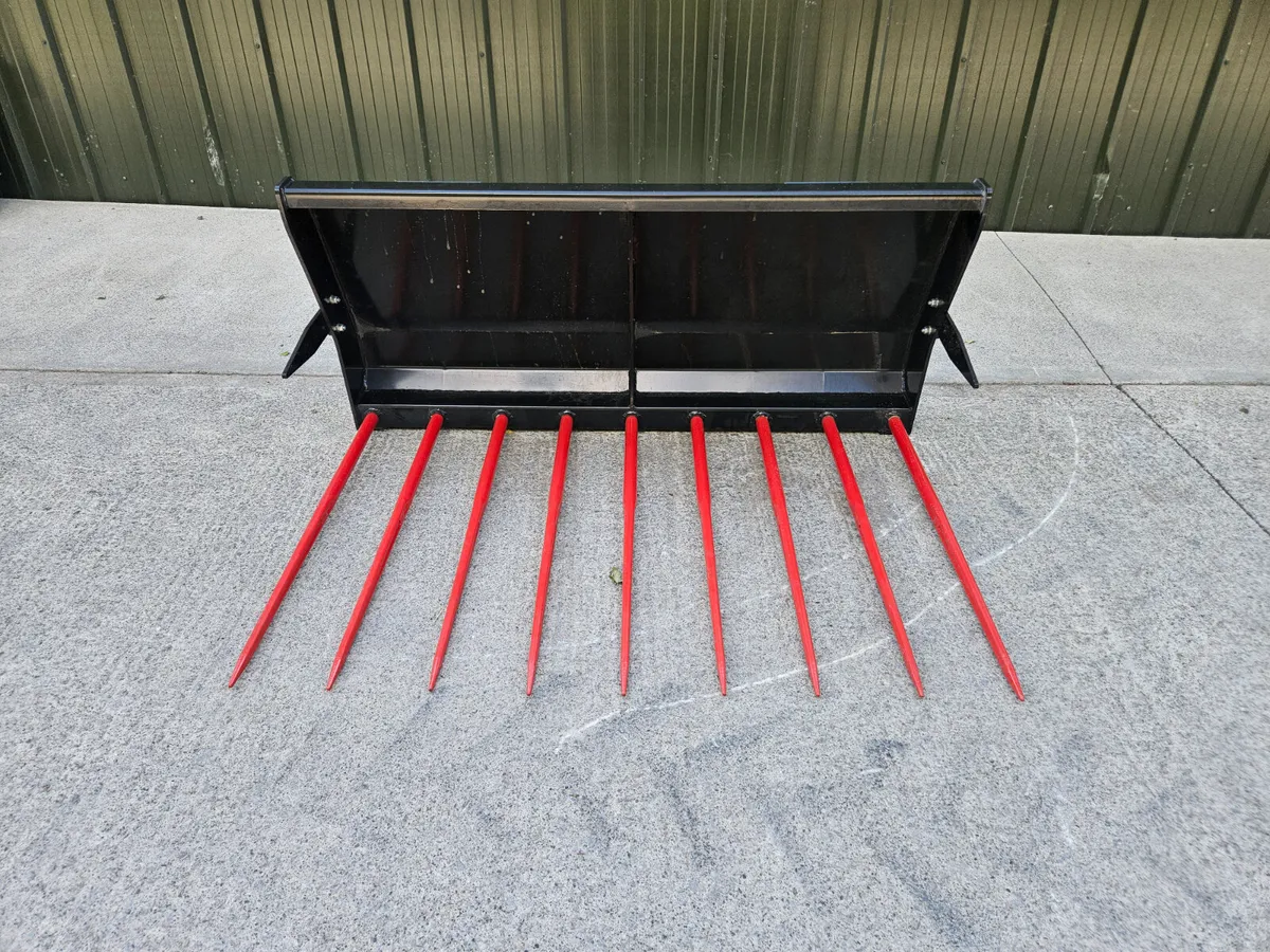 New Rhino 1.6m dung forks in stock - Image 3
